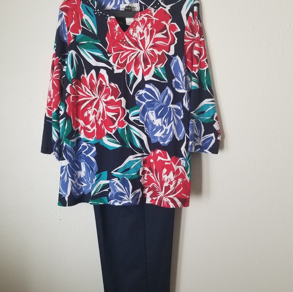 Alfred Dunner lady blouse & pant